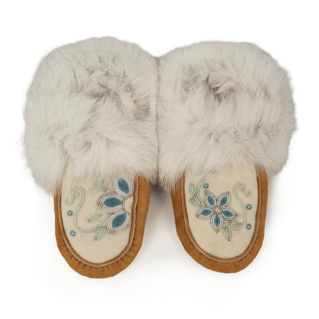 Jennifer Bell Ladies 7 Floral Moccasins